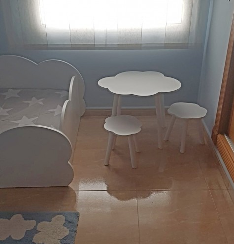 Table et chaises enfant Nuage