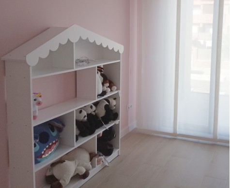 Étagère pour garçon Cabane