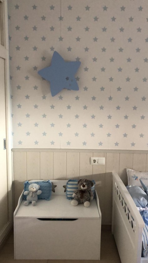 Coffre à jouets et applique Étoiles