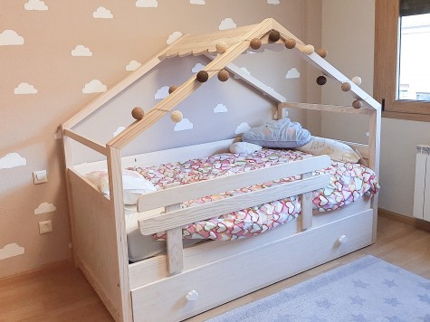 Lit cabane gigogne en bois naturel