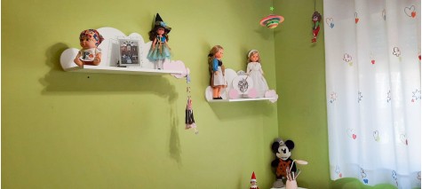 Étagère pour poupée, nuage rose