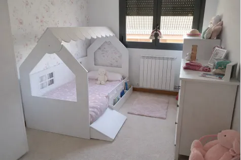 Lit Montessori cabane avec rangement