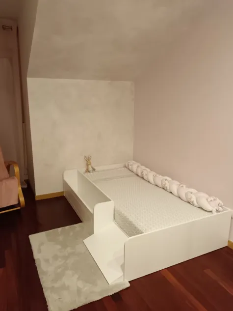 Lit Montessori rangement