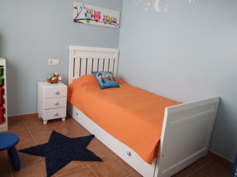 Chambre avec table de chevet 3 tiroirs Piccolo